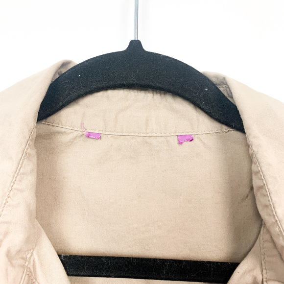 Brown Button-Up Blouse 3/4 Sleeve Length - Picture 4 of 10